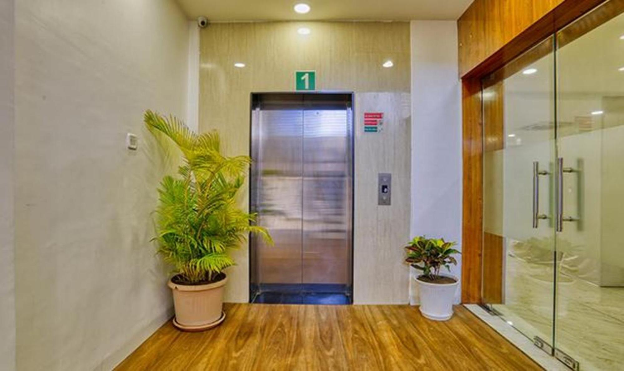 Fabhotel Eleven Grand 3*